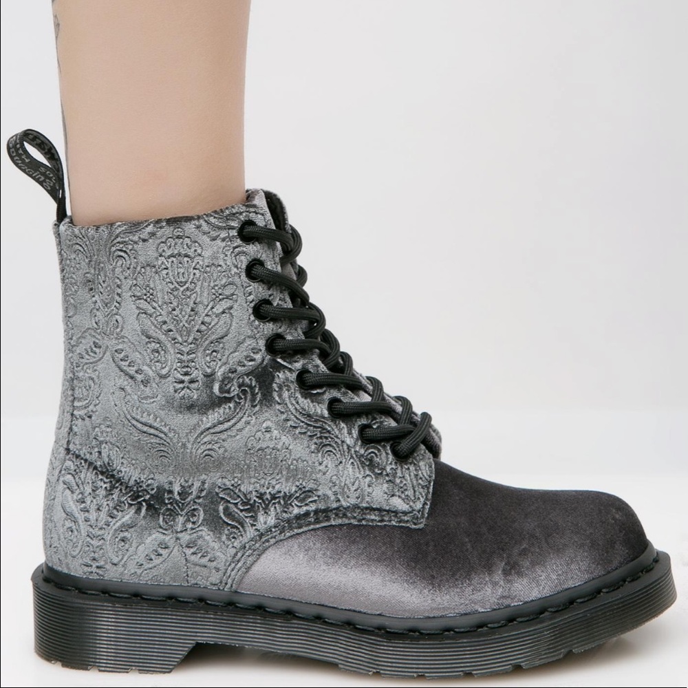 Doc Martens 1460 Brocade Boots black and silver velvet size 8